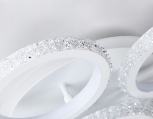 Потолочная люстра Ambrella Light Acrylica FA9531 изображение в интернет-магазине Cramer Light фото 5