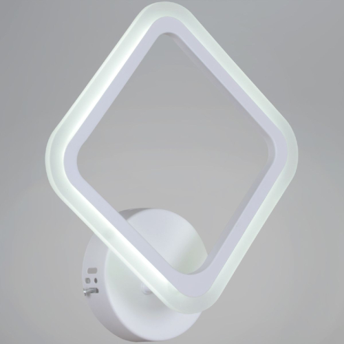 Настенный светильник Reluce 05105-0.2-01 WH изображение в интернет-магазине Cramer Light