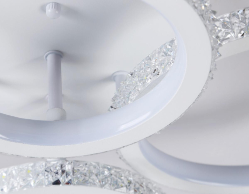 Потолочная люстра Ambrella Light Acrylica Original FA9524 изображение в интернет-магазине Cramer Light фото 7