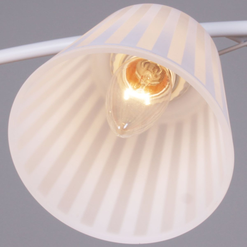 Потолочная люстра Reluce 82460-0.3-04 WH изображение в интернет-магазине Cramer Light фото 2