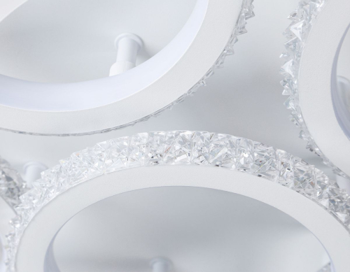 Потолочная люстра Ambrella Light Acrylica FA9531 изображение в интернет-магазине Cramer Light фото 4