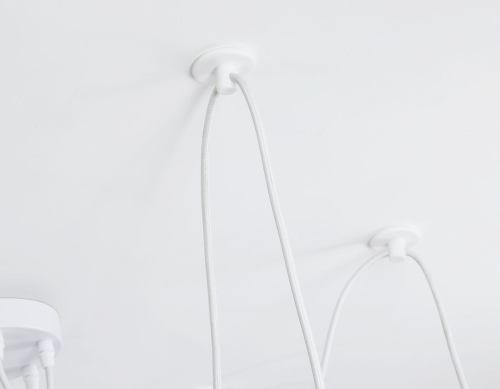 Подвесная люстра Ambrella Light Traditional TR8131 изображение в интернет-магазине Cramer Light фото 2